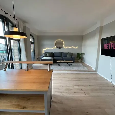 Loft 7 15min Hbf 2br Smart Tv Wifi