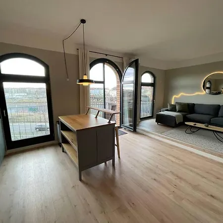 Loft 7 15min Hbf 2br Smart Tv Wifi *